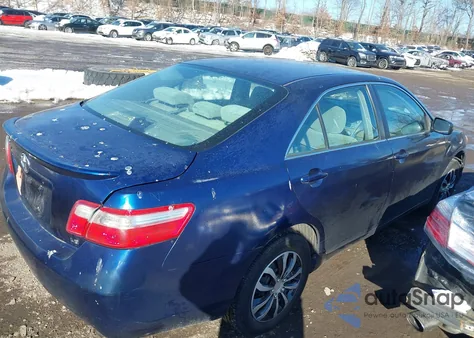 2007 Toyota Camry Le z USA, uszkodzony, nr VIN 4T1BE46K47U153733